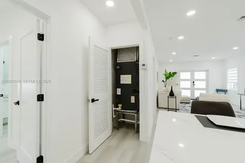 2101 SW 16th Terrace Miami FL 33145