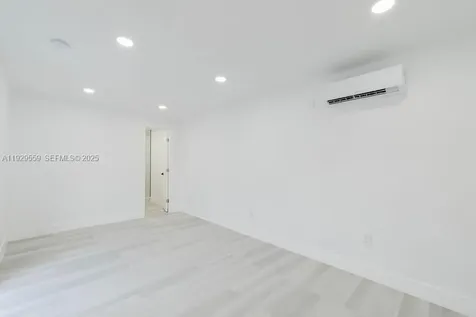 2101 SW 16th Terrace Miami FL 33145