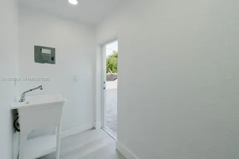 2101 SW 16th Terrace Miami FL 33145