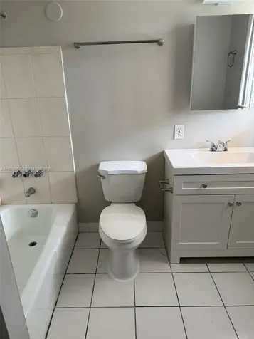 850 E Commercial Boulevard Oakland Park FL 33334