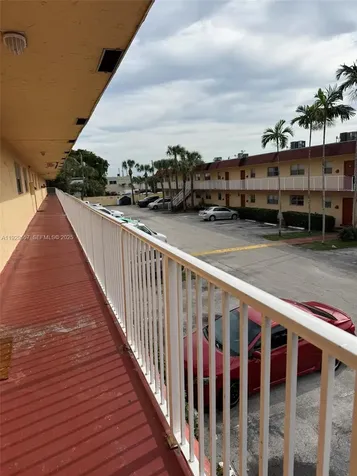 850 E Commercial Boulevard Oakland Park FL 33334