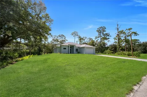 1912 Roosevelt Lehigh Acres FL 33972