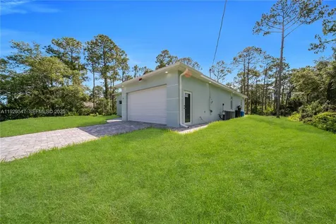 1912 Roosevelt Lehigh Acres FL 33972