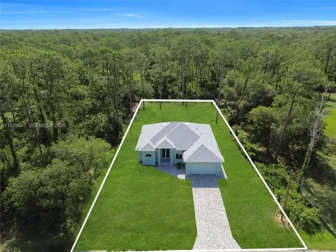 1912 Roosevelt Lehigh Acres FL 33972