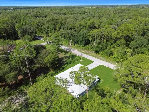 1912 Roosevelt Lehigh Acres FL 33972