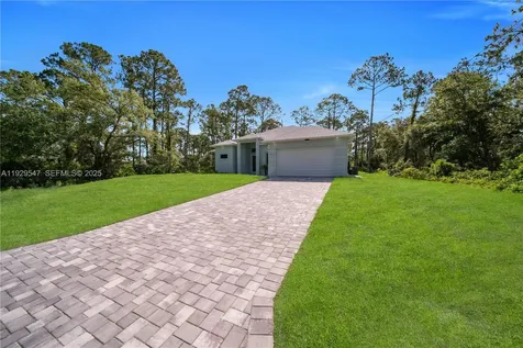 1912 Roosevelt Lehigh Acres FL 33972