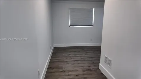 2100 N 57th Way Hollywood FL 33021