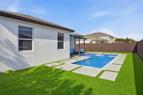 27641 SW 134th Court Homestead FL 33032