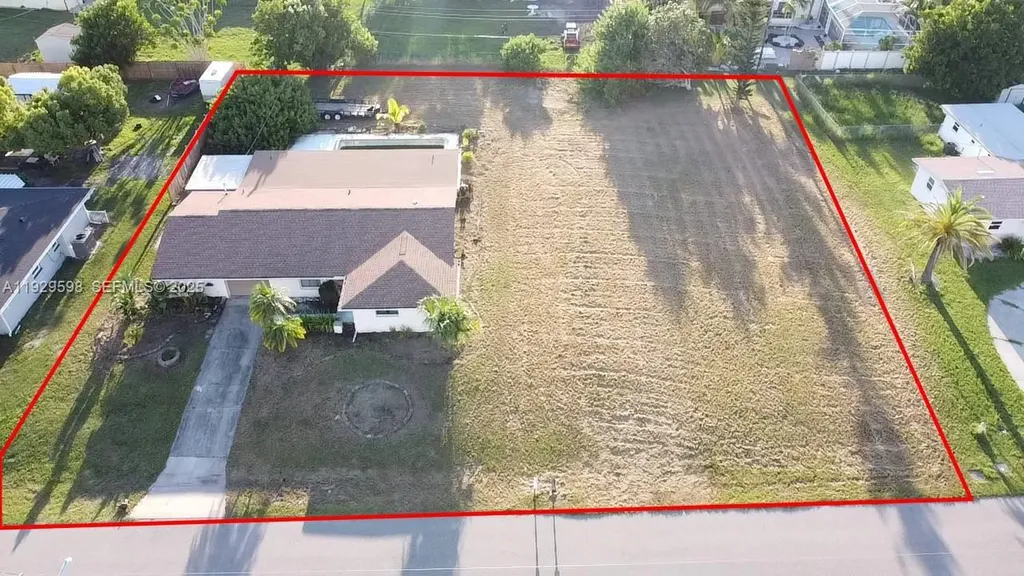 156 Francis Drive NE Port Charlotte FL 333952