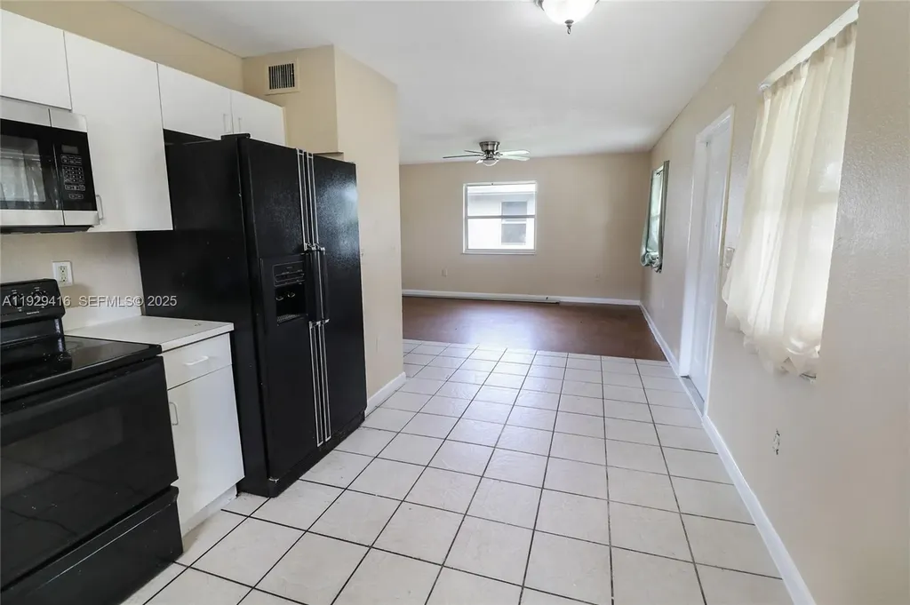 2725 NW 3rd Street Pompano Beach FL 33069