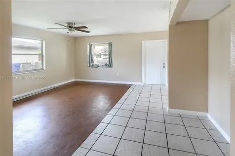 2725 NW 3rd Street Pompano Beach FL 33069