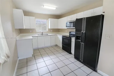 2725 NW 3rd Street Pompano Beach FL 33069