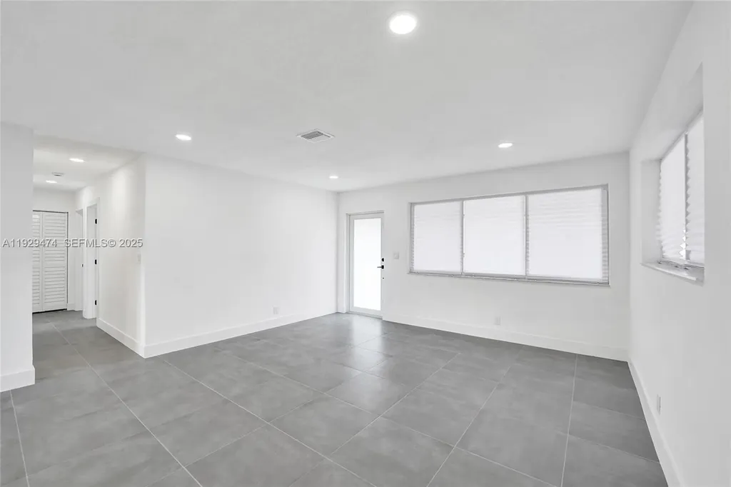 680 SW 29th Terrace Fort Lauderdale FL 33312
