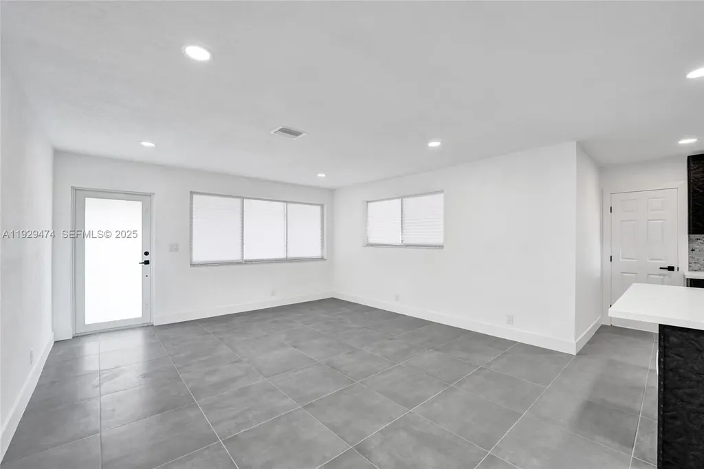 680 SW 29th Terrace Fort Lauderdale FL 33312