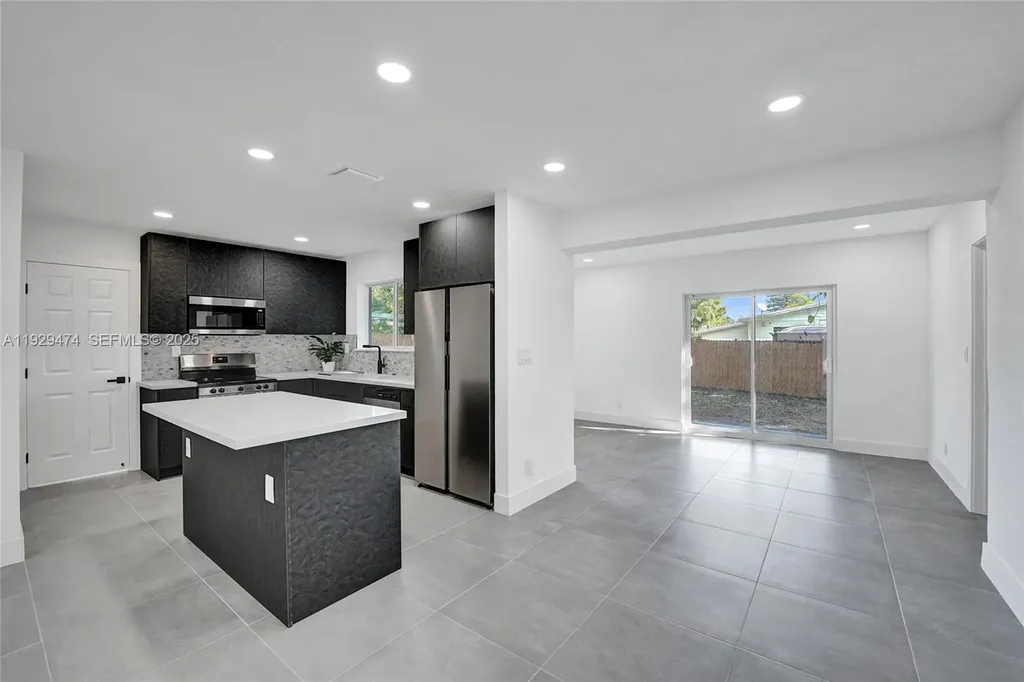 680 SW 29th Terrace Fort Lauderdale FL 33312