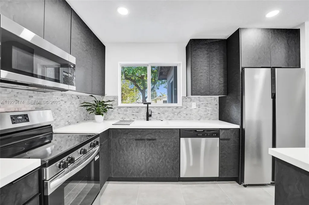 680 SW 29th Terrace Fort Lauderdale FL 33312