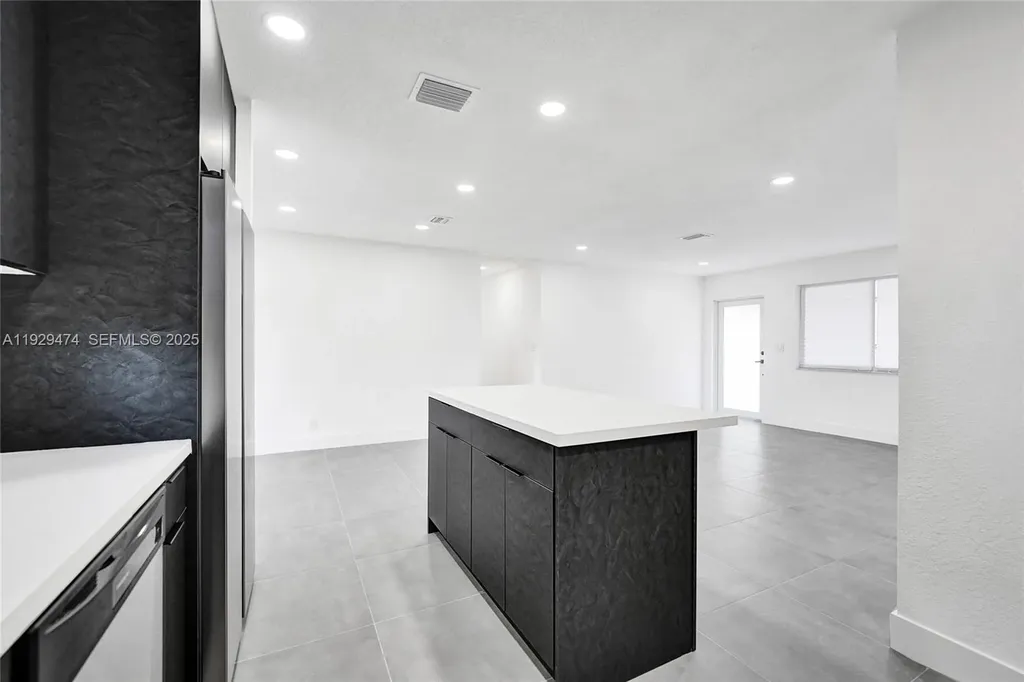 680 SW 29th Terrace Fort Lauderdale FL 33312