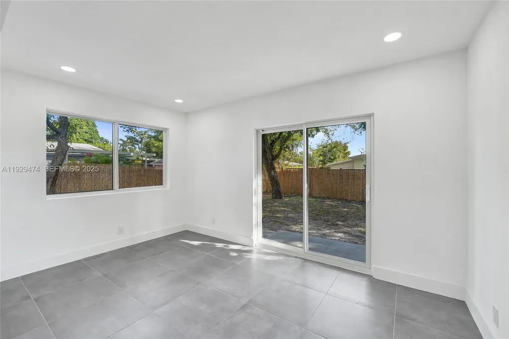 680 SW 29th Terrace Fort Lauderdale FL 33312