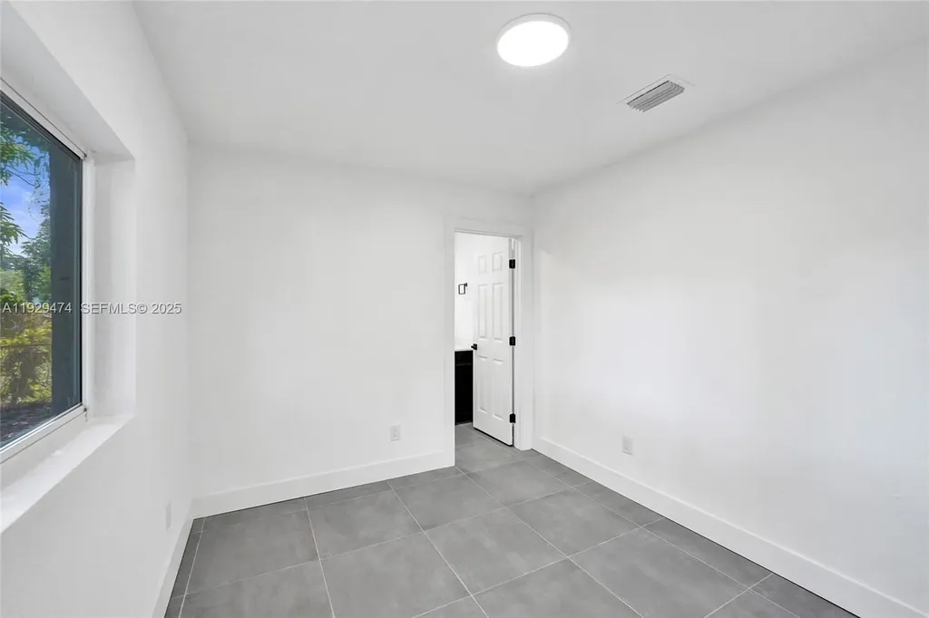 680 SW 29th Terrace Fort Lauderdale FL 33312
