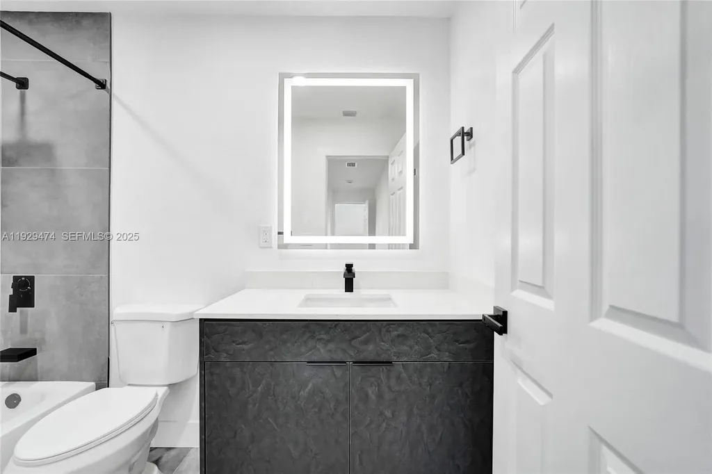 680 SW 29th Terrace Fort Lauderdale FL 33312