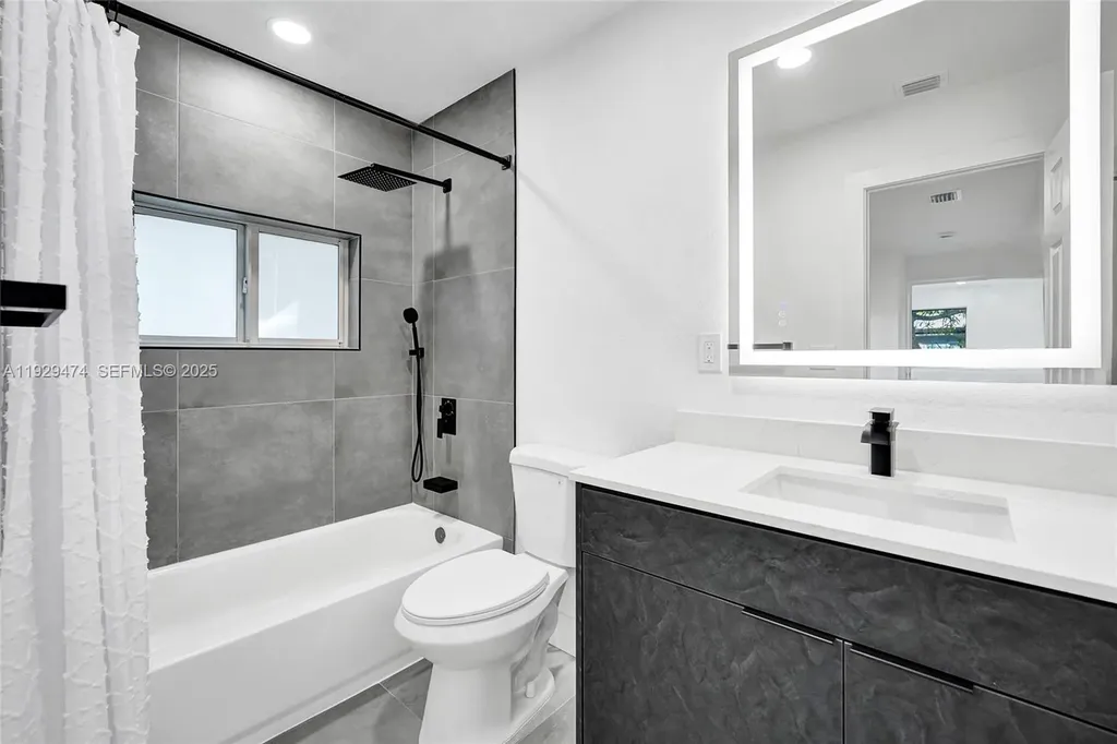 680 SW 29th Terrace Fort Lauderdale FL 33312