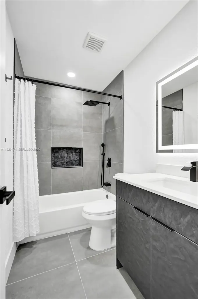 680 SW 29th Terrace Fort Lauderdale FL 33312