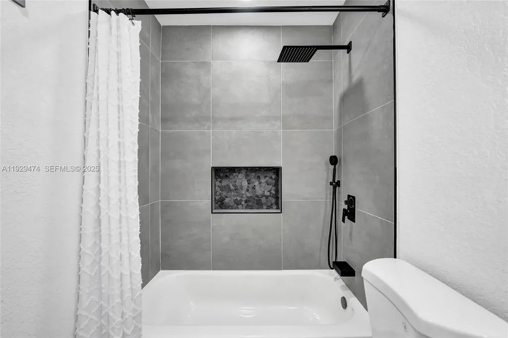 680 SW 29th Terrace Fort Lauderdale FL 33312