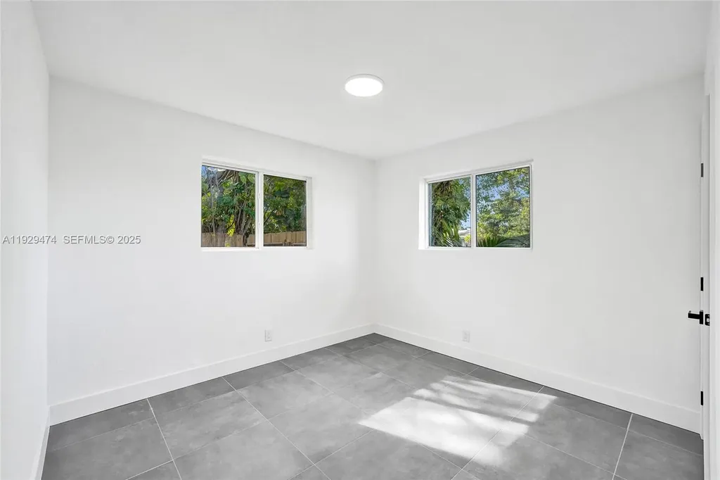 680 SW 29th Terrace Fort Lauderdale FL 33312