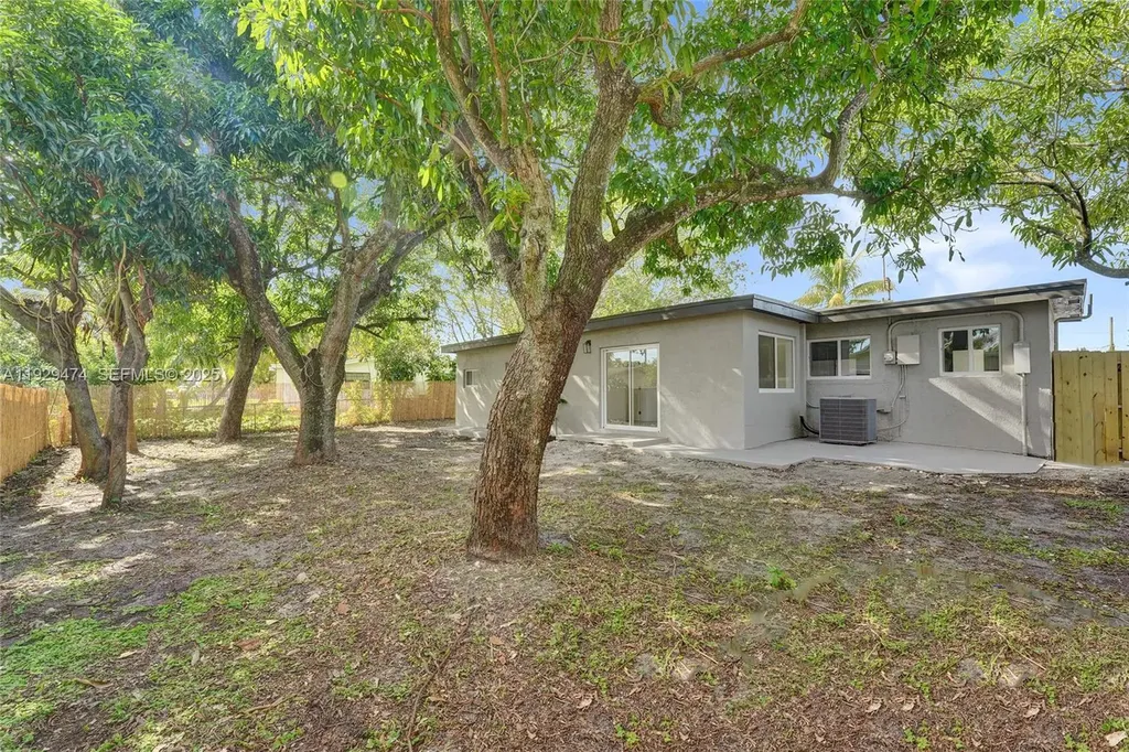 680 SW 29th Terrace Fort Lauderdale FL 33312