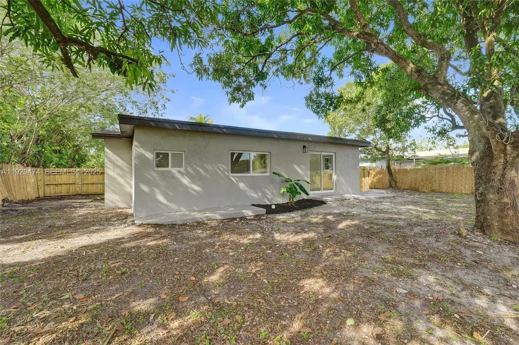 680 SW 29th Terrace Fort Lauderdale FL 33312