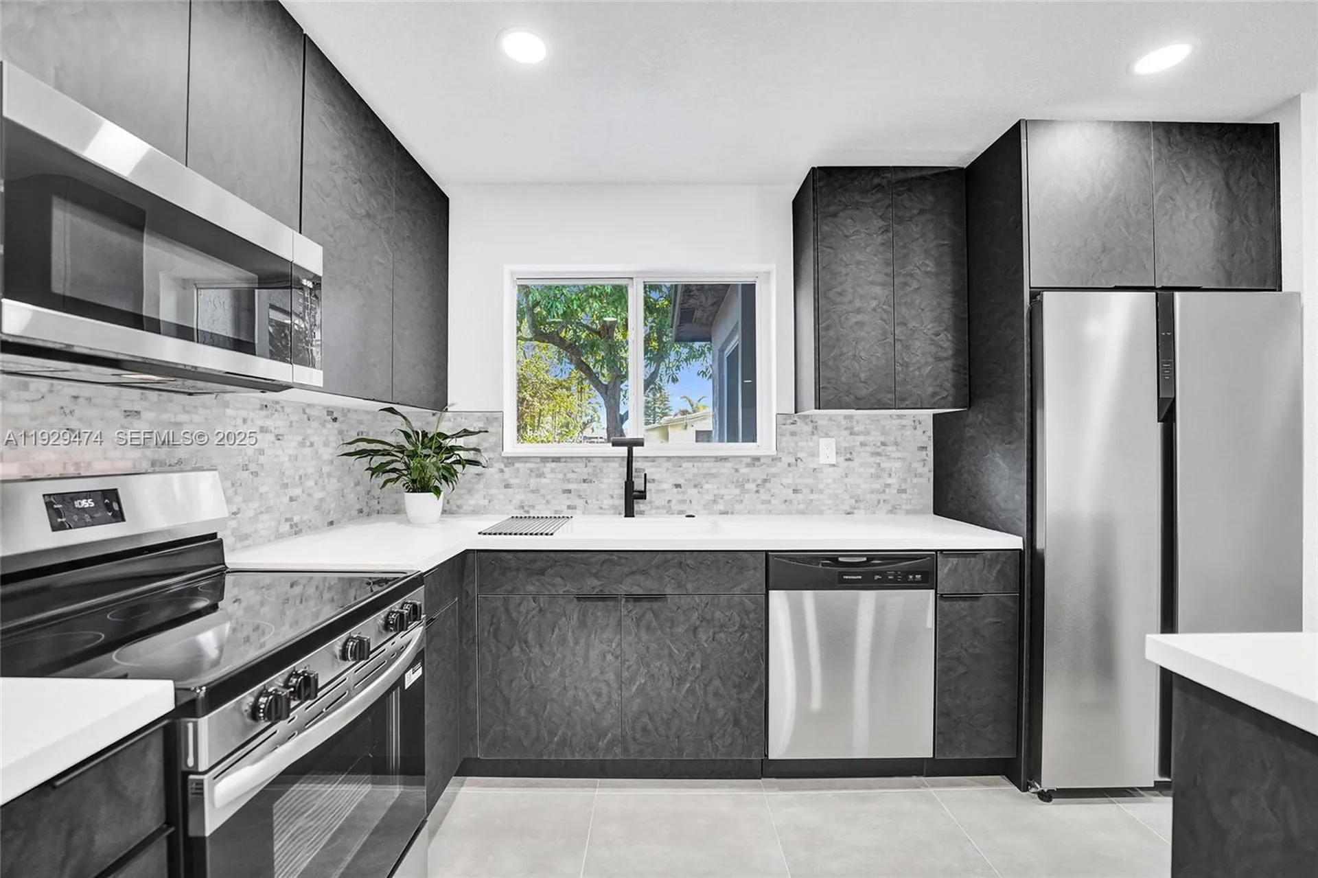 680 SW 29th Terrace Fort Lauderdale FL 33312