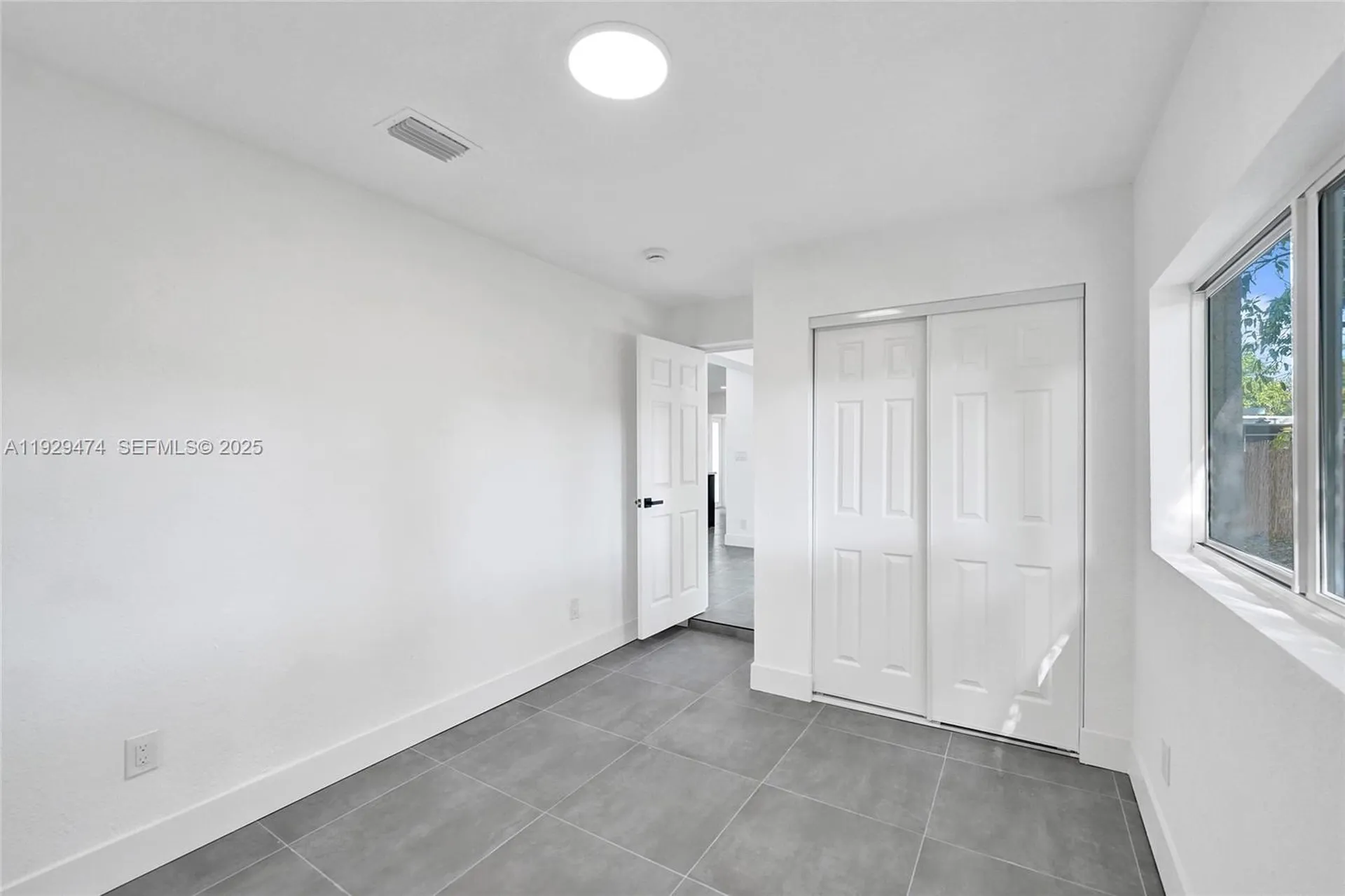 680 SW 29th Terrace Fort Lauderdale FL 33312