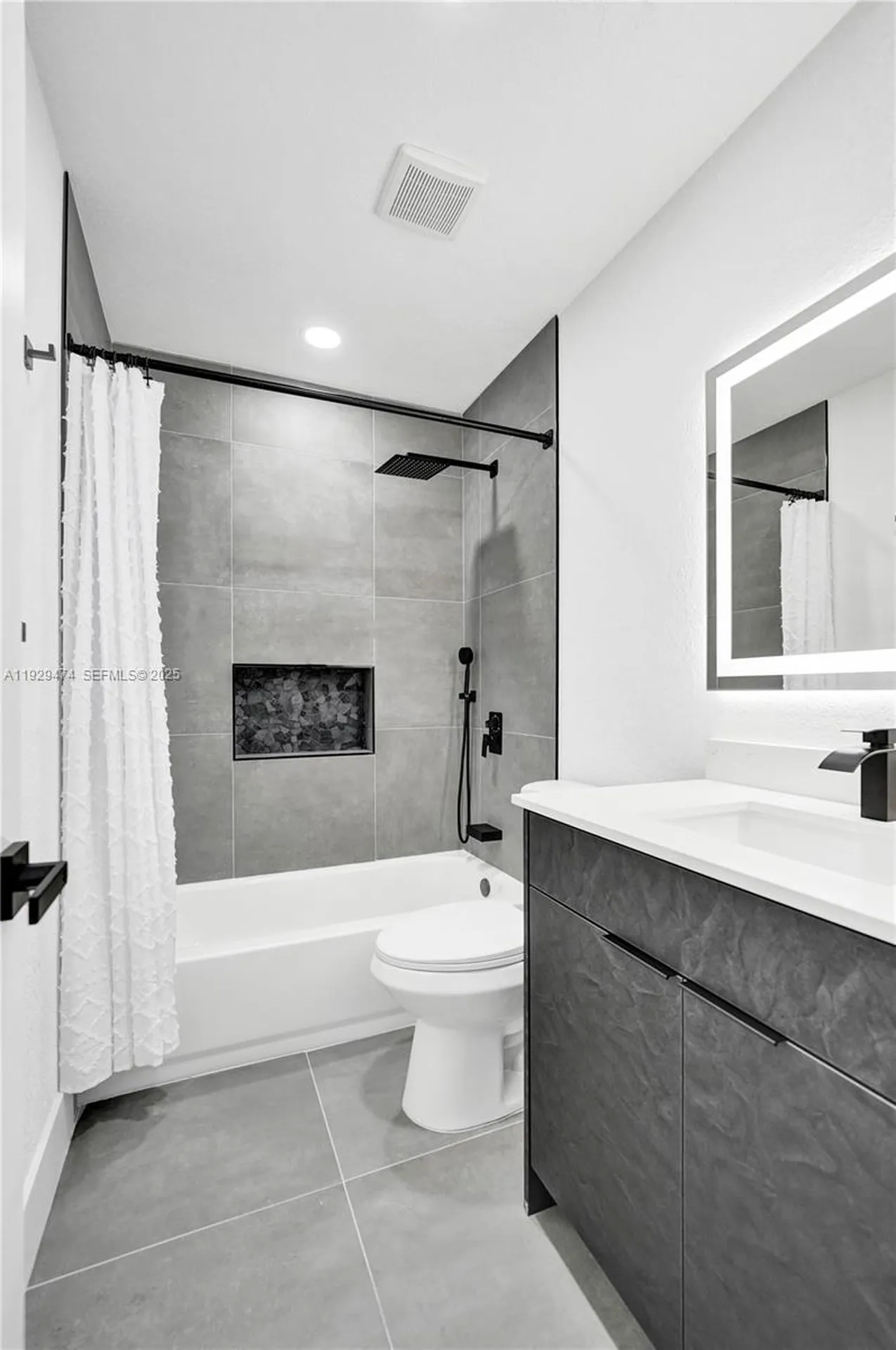 680 SW 29th Terrace Fort Lauderdale FL 33312