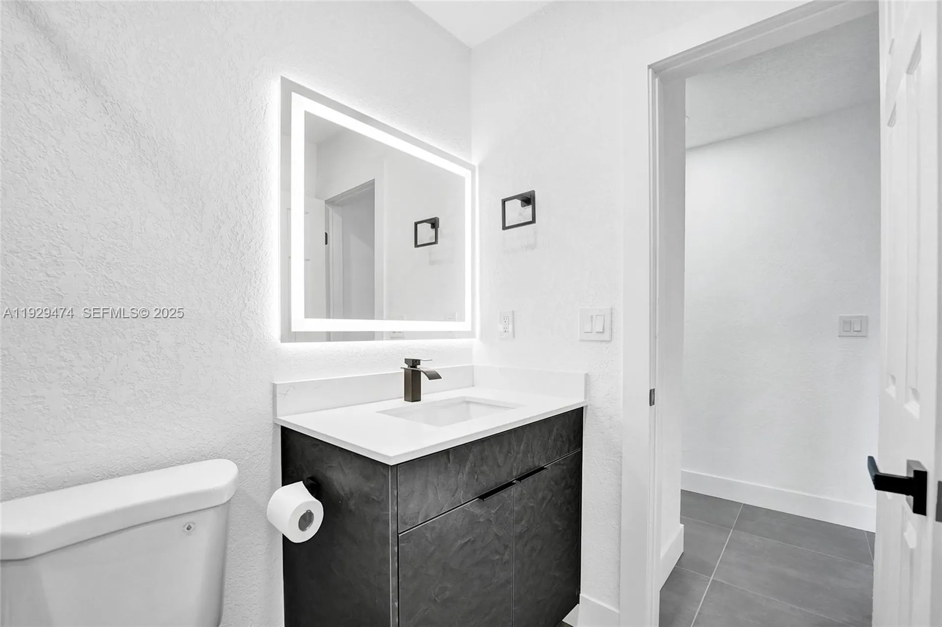 680 SW 29th Terrace Fort Lauderdale FL 33312