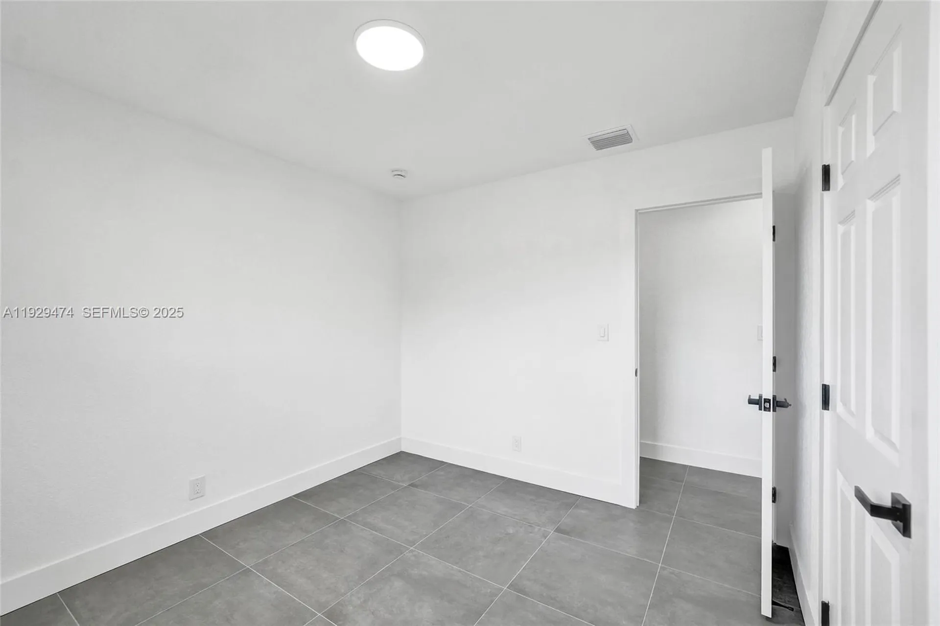 680 SW 29th Terrace Fort Lauderdale FL 33312