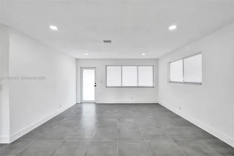 680 SW 29th Terrace Fort Lauderdale FL 33312