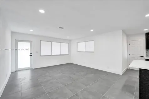 680 SW 29th Terrace Fort Lauderdale FL 33312