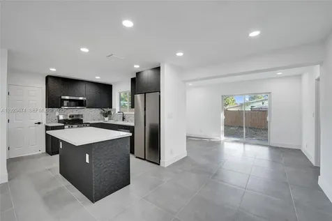 680 SW 29th Terrace Fort Lauderdale FL 33312