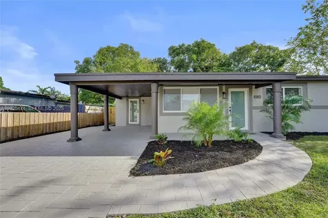 680 SW 29th Terrace Fort Lauderdale FL 33312