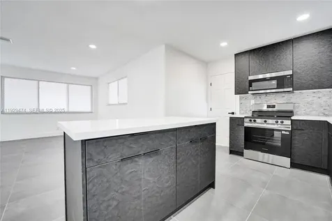 680 SW 29th Terrace Fort Lauderdale FL 33312