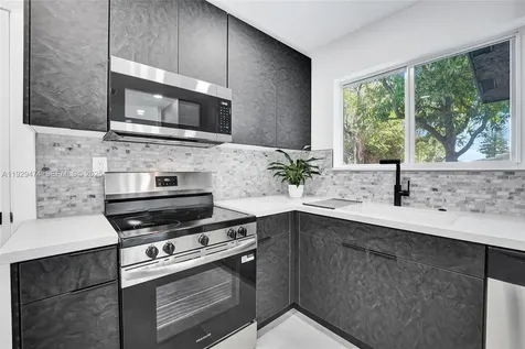 680 SW 29th Terrace Fort Lauderdale FL 33312