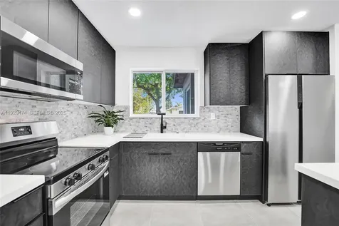 680 SW 29th Terrace Fort Lauderdale FL 33312