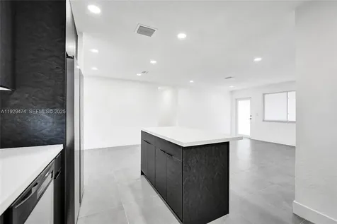 680 SW 29th Terrace Fort Lauderdale FL 33312