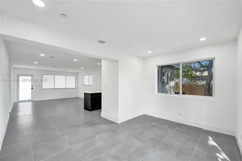 680 SW 29th Terrace Fort Lauderdale FL 33312