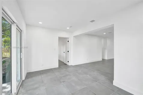 680 SW 29th Terrace Fort Lauderdale FL 33312