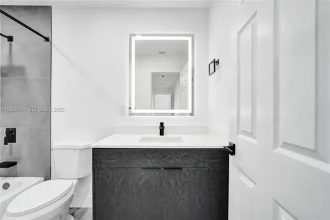 680 SW 29th Terrace Fort Lauderdale FL 33312