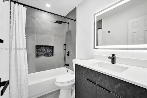 680 SW 29th Terrace Fort Lauderdale FL 33312
