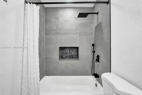 680 SW 29th Terrace Fort Lauderdale FL 33312