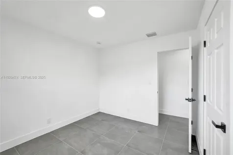 680 SW 29th Terrace Fort Lauderdale FL 33312