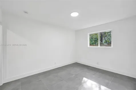 680 SW 29th Terrace Fort Lauderdale FL 33312